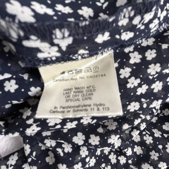 Vintage Jaeger Black White Floral Print Tie-Front Blouse Top Lightweight Casual - Picture 4 of 7